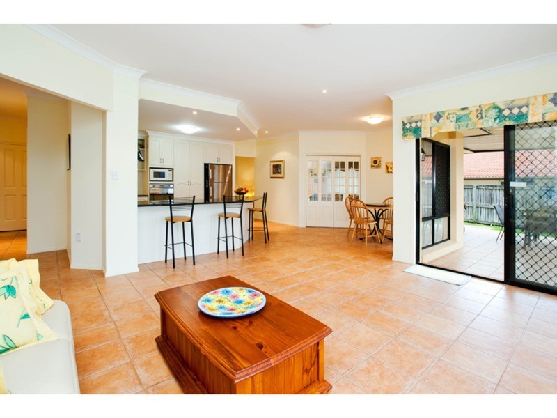 11 Parklands Street, Calamvale QLD 4116