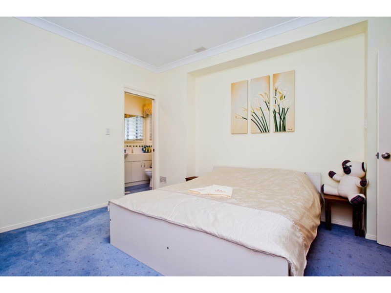 11 Parklands Street, Calamvale QLD 4116
