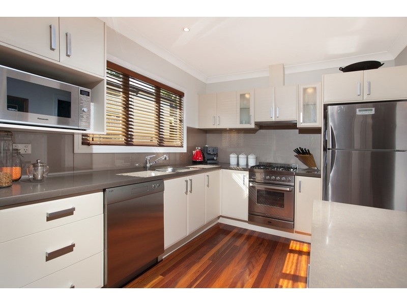 7 Wingarra Street, Yeerongpilly QLD 4105