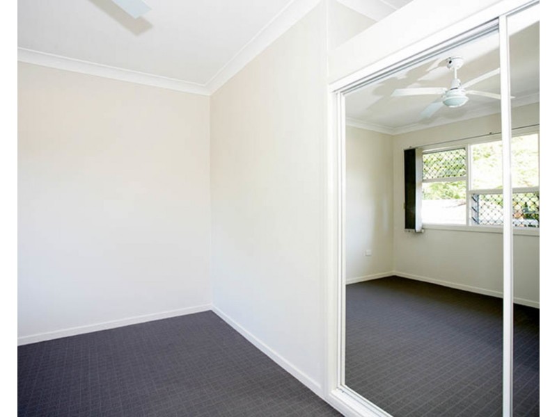 1/845 Logan Road, Holland Park West QLD 4121
