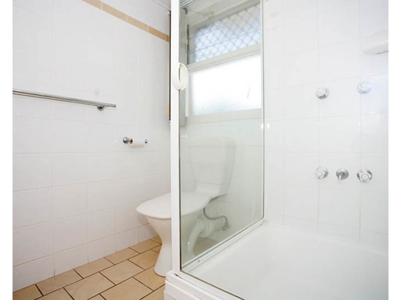 1/845 Logan Road, Holland Park West QLD 4121