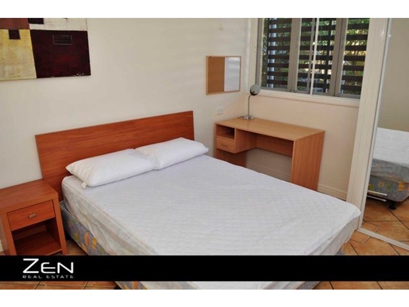 24 Maynard  Street, Woolloongabba QLD 4102