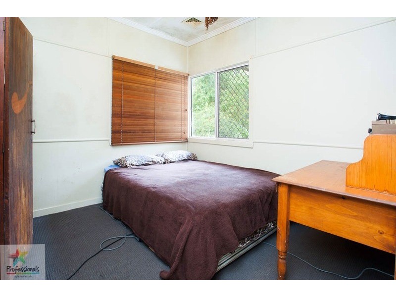 25 Nyleta Street, Coopers Plains QLD 4108