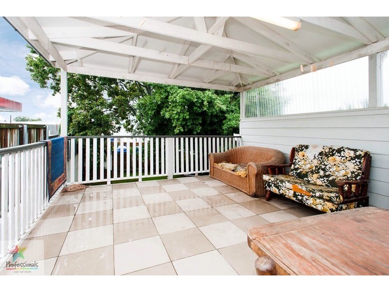 12 ekibin  Road, Annerley QLD 4103