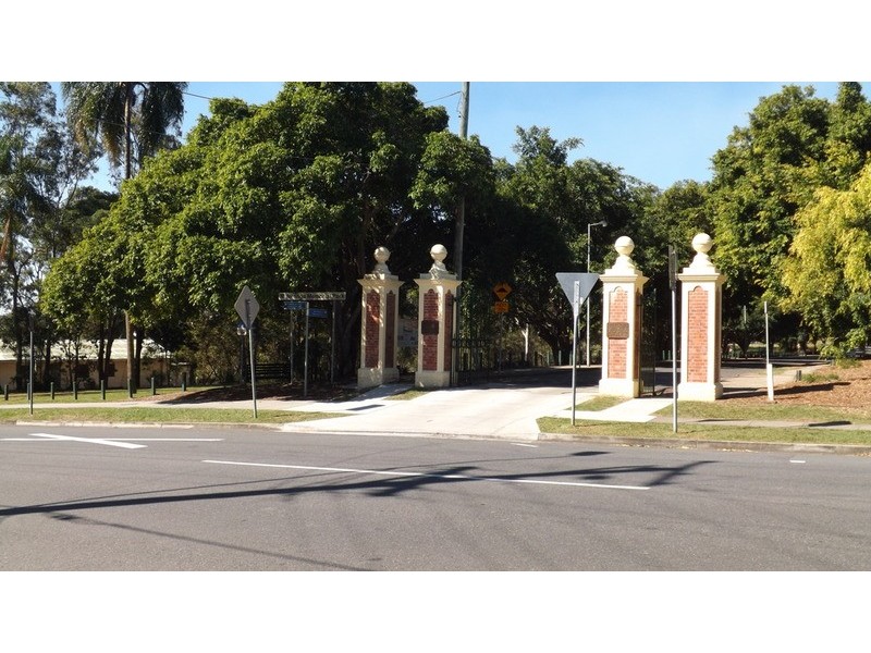 51 Albemarle Street, Yeerongpilly QLD 4105