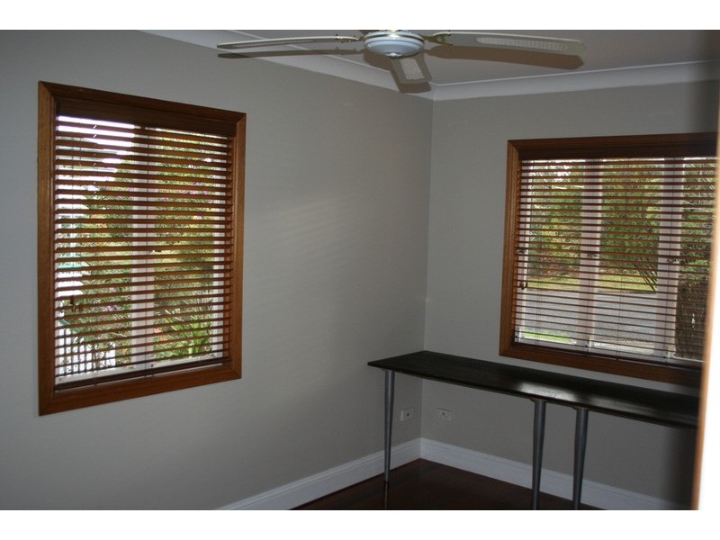 7 Wingarra Street, Yeerongpilly QLD 4105