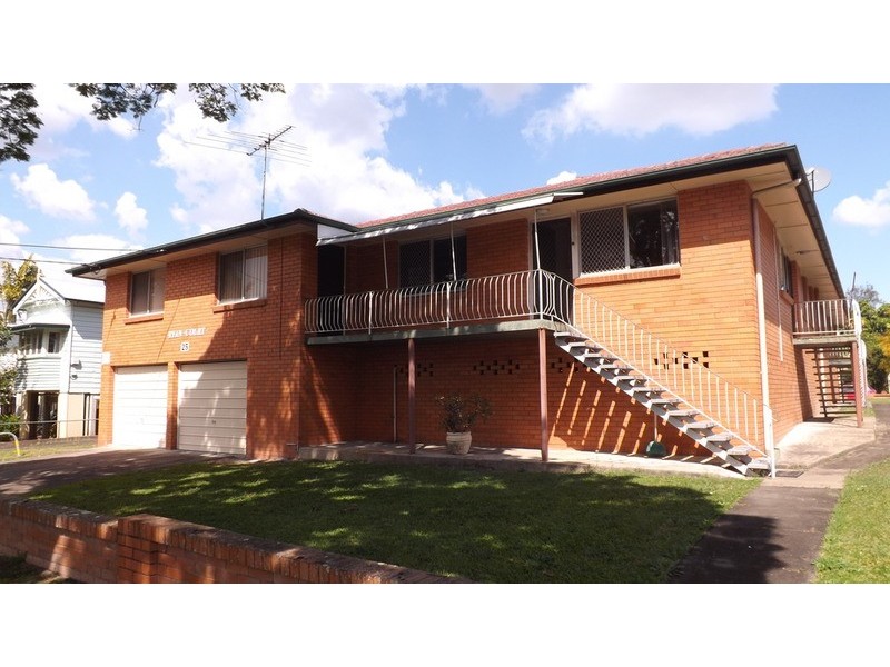 25 Victoria  Terrace, Annerley QLD 4103
