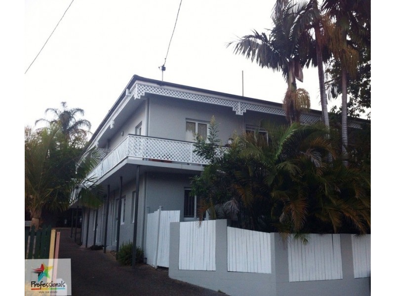 9 Lockhart Street, Woolloongabba QLD 4102