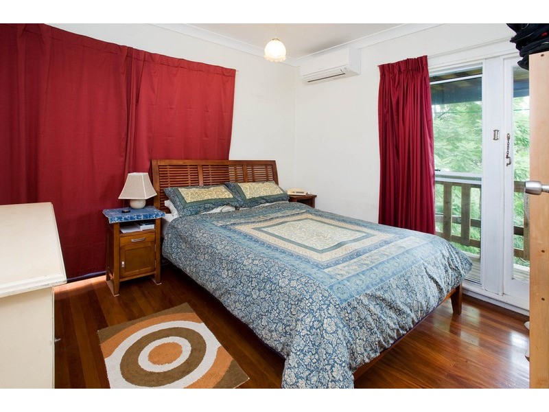 30 Derby Street, Highgate Hill QLD 4101