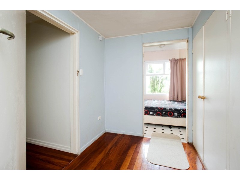 30 Derby Street, Highgate Hill QLD 4101