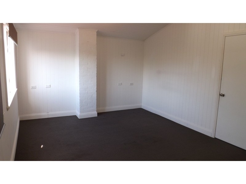 2a/2 Dorchester  Street, Highgate Hill QLD 4101