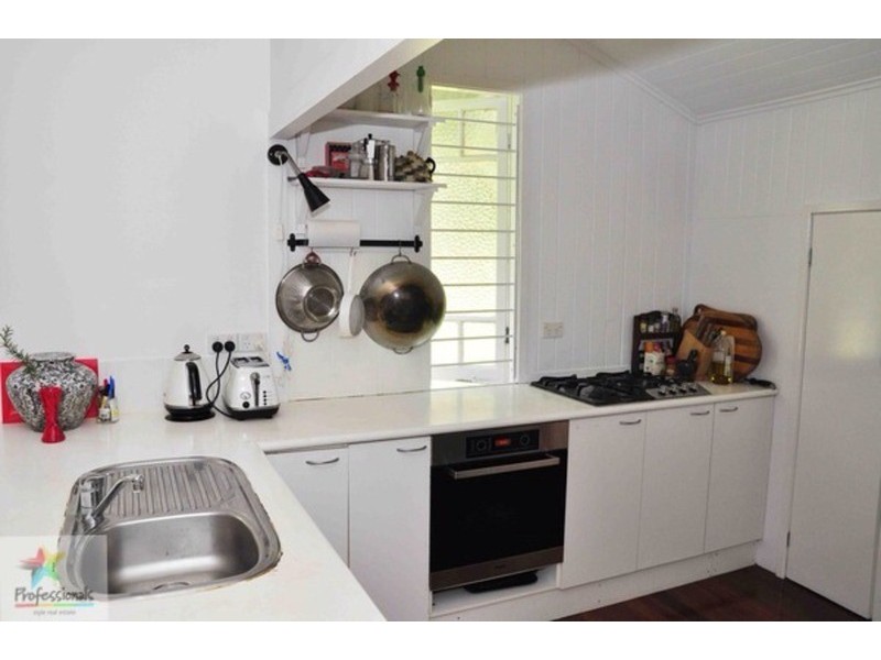 10 Hove  Street, Highgate Hill QLD 4101