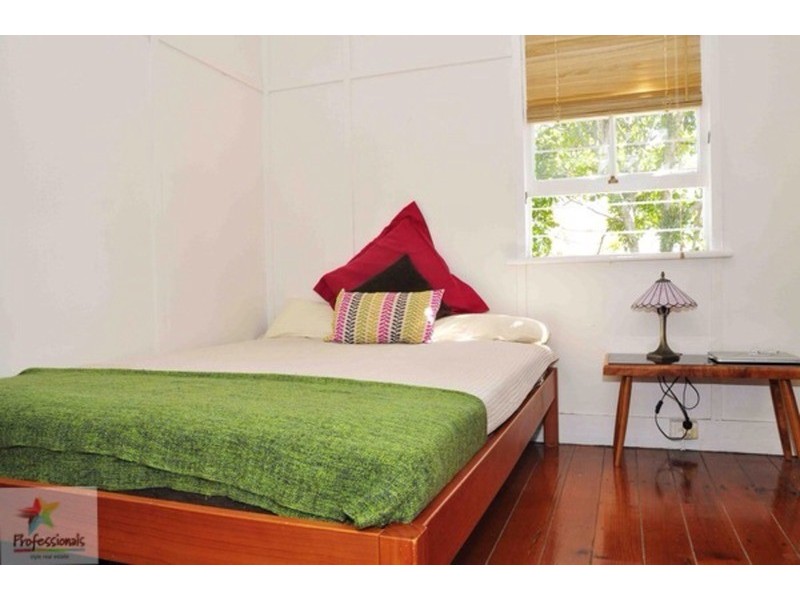 10 Hove  Street, Highgate Hill QLD 4101