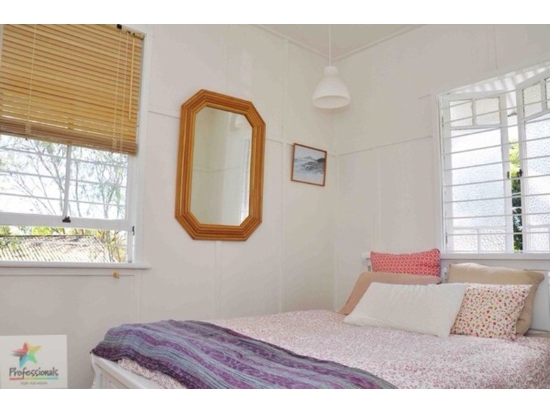 10 Hove  Street, Highgate Hill QLD 4101