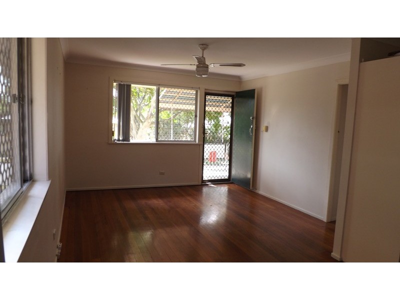 25 Victoria Terrace, Annerley QLD 4103