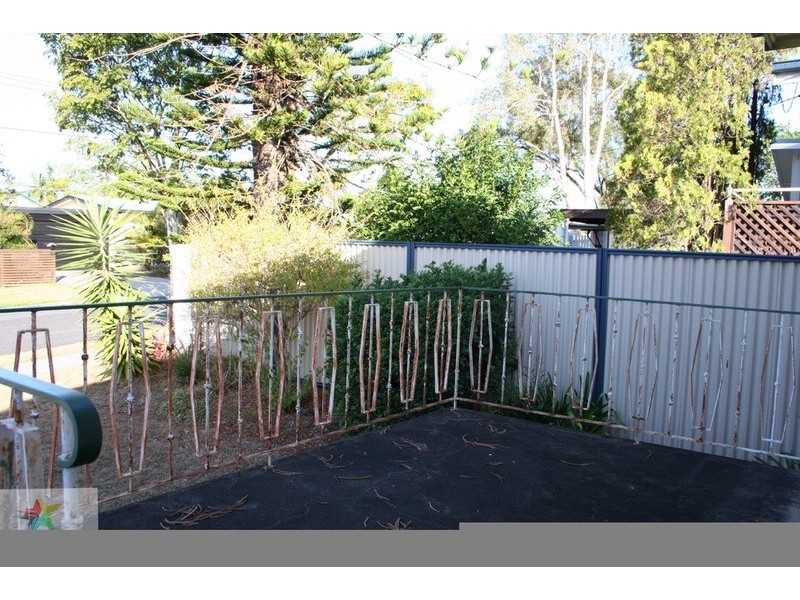 27 Hexham Street, Tarragindi QLD 4121