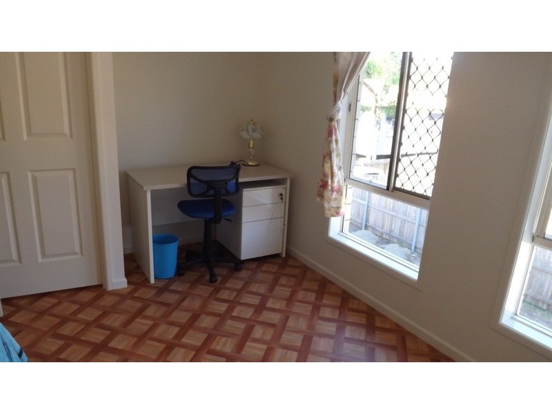 13 Taylor Street, Dinmore QLD 4303