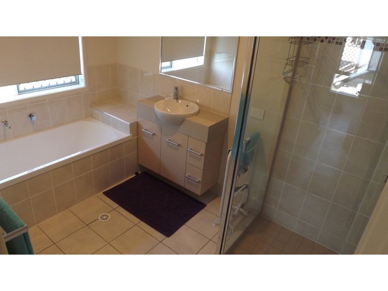 13 Taylor Street, Dinmore QLD 4303