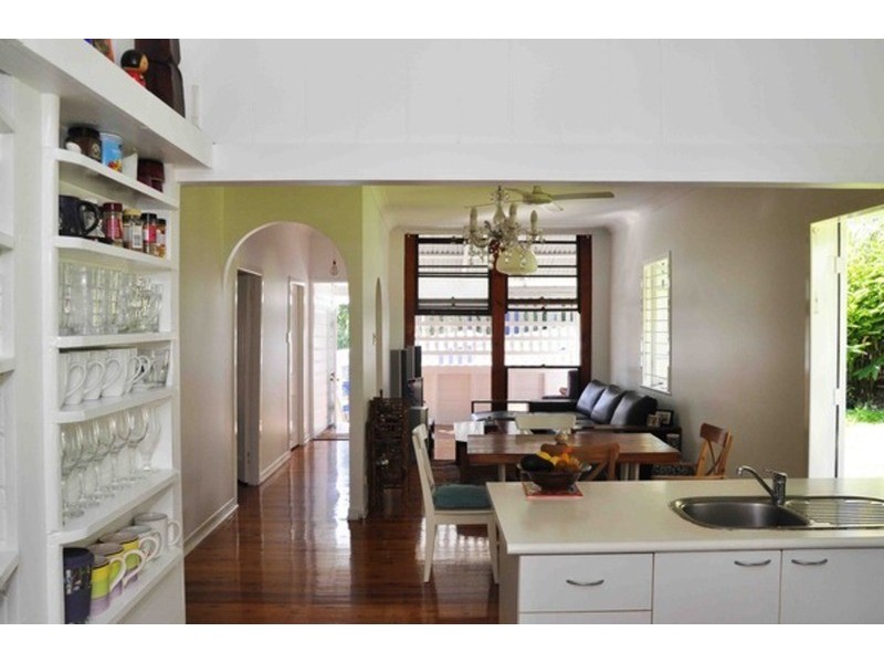 10 Hove  Street, Highgate Hill QLD 4101