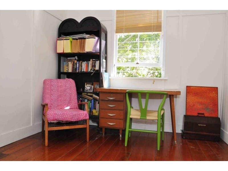 10 Hove  Street, Highgate Hill QLD 4101