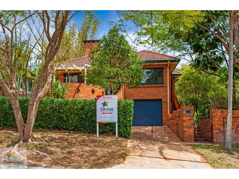 52 Boundary Road, Indooroopilly QLD 4068