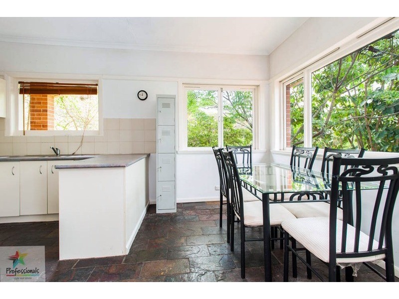 52 Boundary Road, Indooroopilly QLD 4068