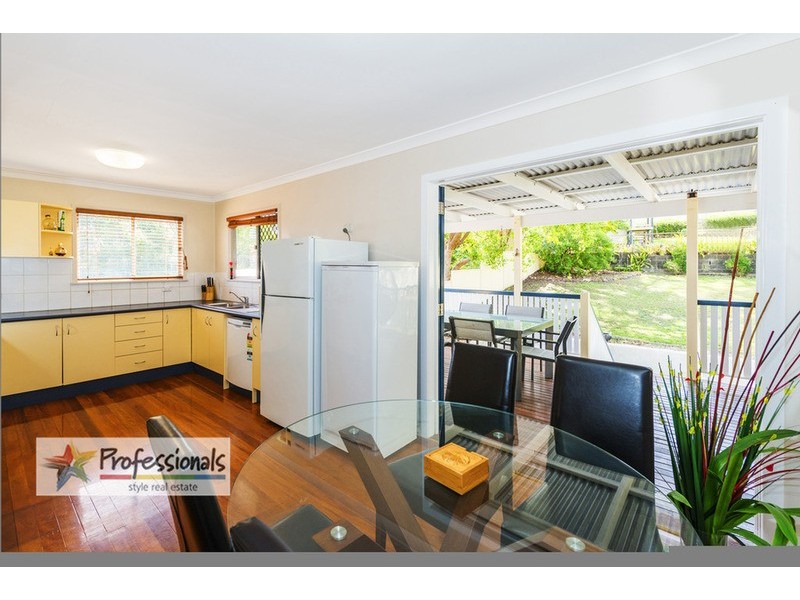 450 Nursery Road, Holland Park QLD 4121