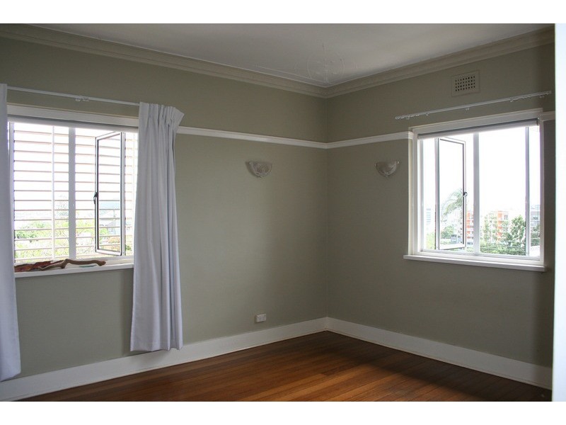 8/13 Dorchester Street, South Brisbane QLD 4101