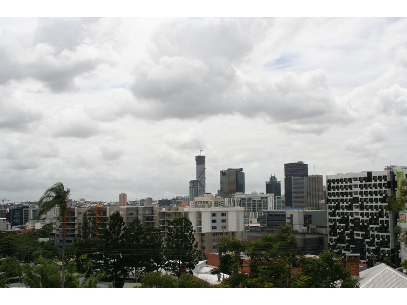 8/13 Dorchester Street, South Brisbane QLD 4101