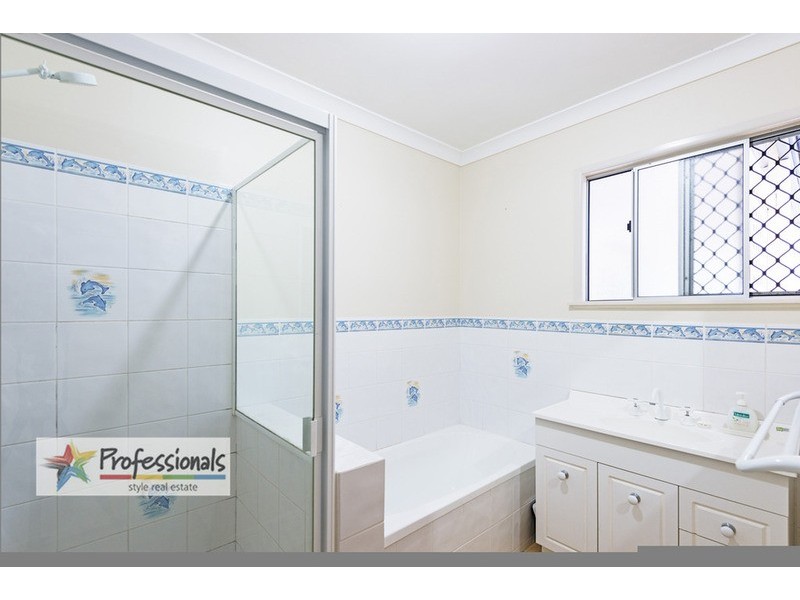 450 Nursery Road, Holland Park QLD 4121