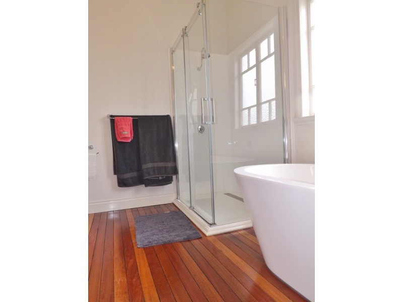 27 Louisa Street, Highgate Hill QLD 4101