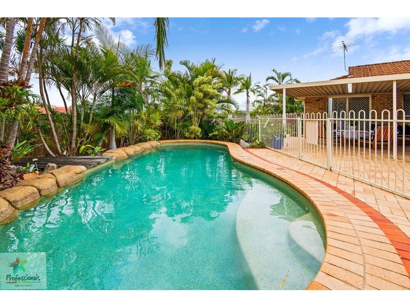 23 Corypha Crescent, Calamvale QLD 4116