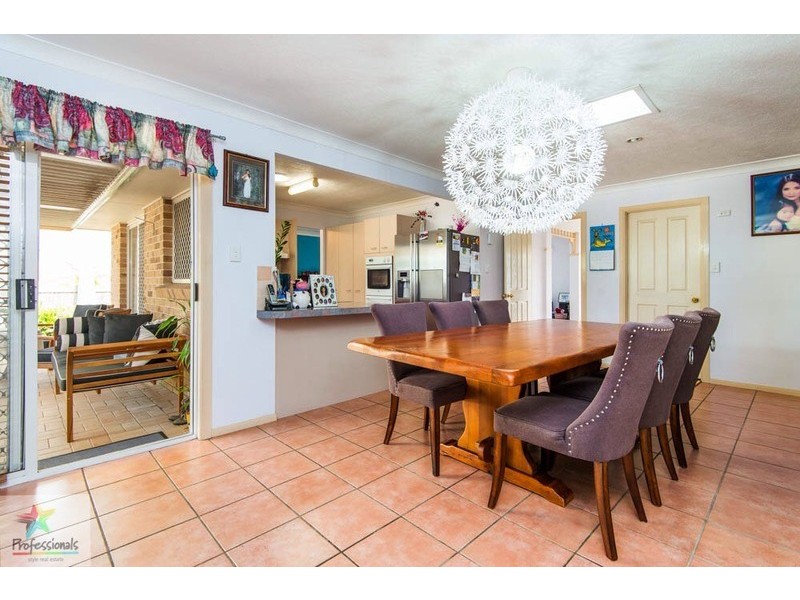 23 Corypha Crescent, Calamvale QLD 4116