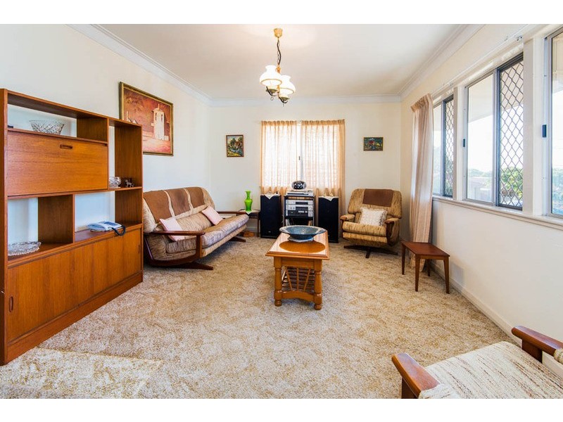 76 Lutzow Street, Tarragindi QLD 4121