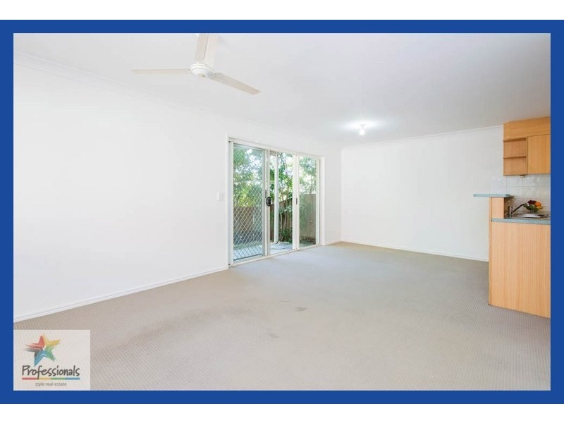 1/2 Blackburn Street, Moorooka QLD 4105