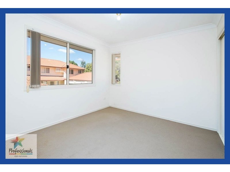 1/2 Blackburn Street, Moorooka QLD 4105