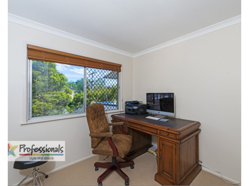450 Nursery Road, Holland Park QLD 4121