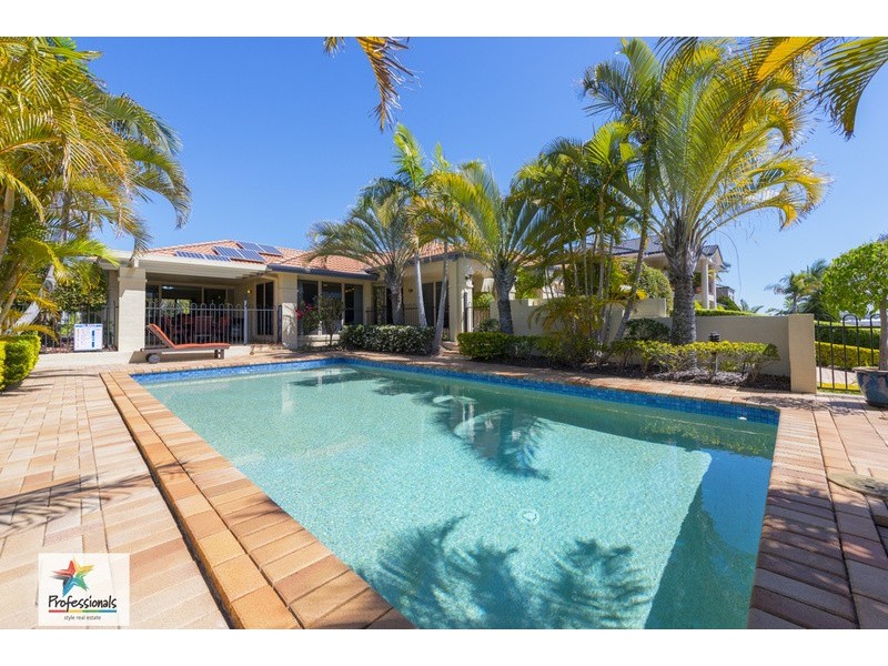 70  Golden Oak Crescent, Carindale QLD 4152