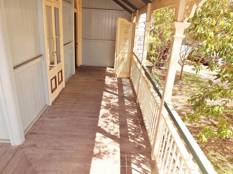 18 Hoogley Street, West End QLD 4101