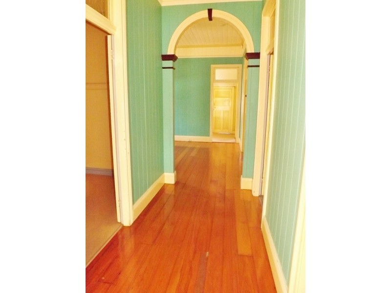 18 Hoogley Street, West End QLD 4101