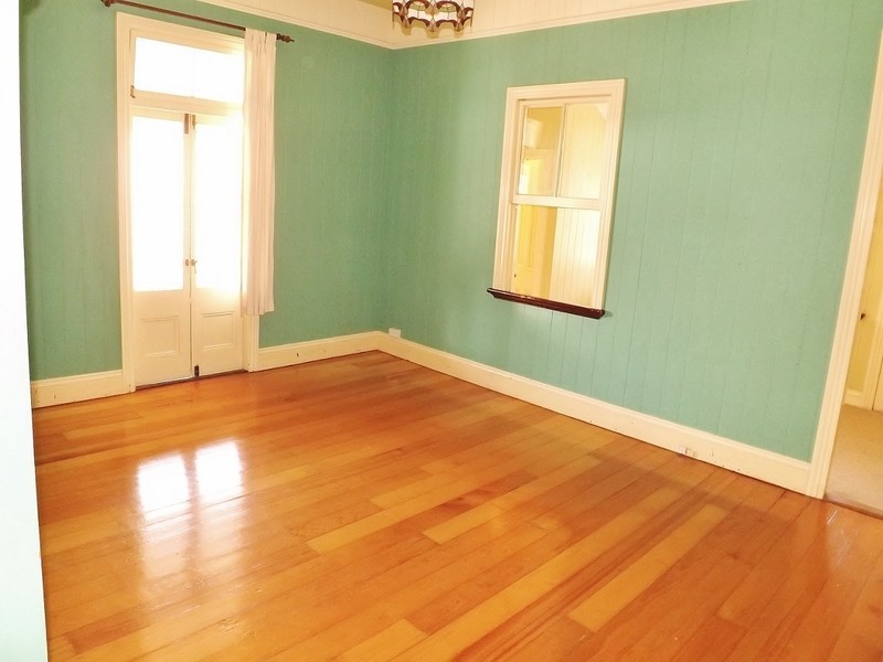 18 Hoogley Street, West End QLD 4101