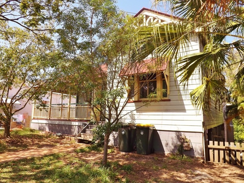 18 Hoogley Street, West End QLD 4101