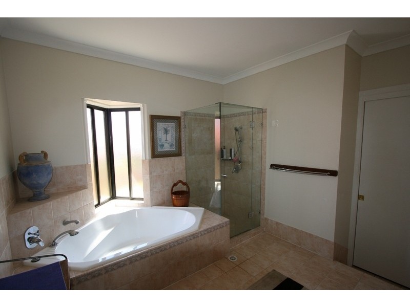 25 Oak Place, Mackenzie QLD 4156