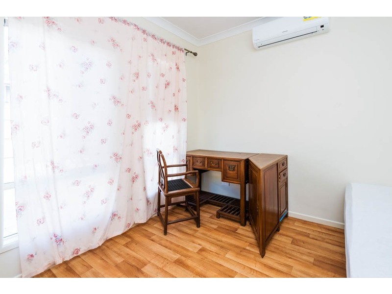 13 Taylor Street, Dinmore QLD 4303