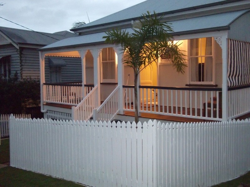 14 Walton Street, Dutton Park QLD 4102