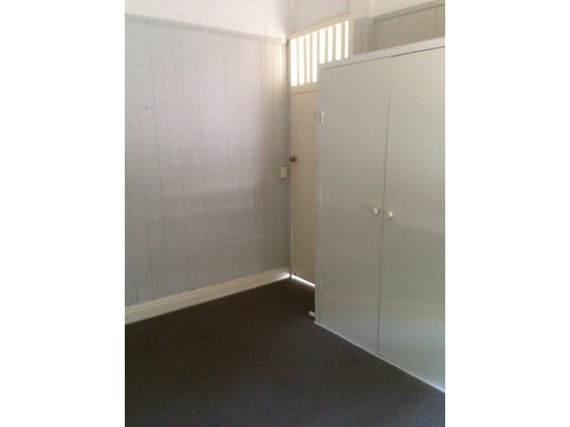 24 Heaslop Street, Woolloongabba QLD 4102