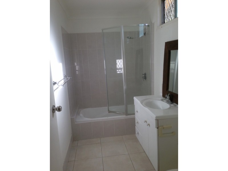 24 Heaslop Street, Woolloongabba QLD 4102