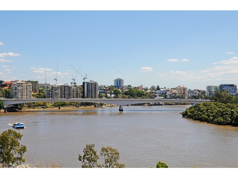 24 Heaslop Street, Woolloongabba QLD 4102