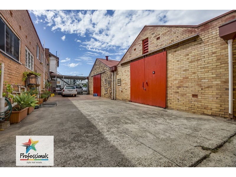 110 to 114 Bay Terrace, Wynnum QLD 4178