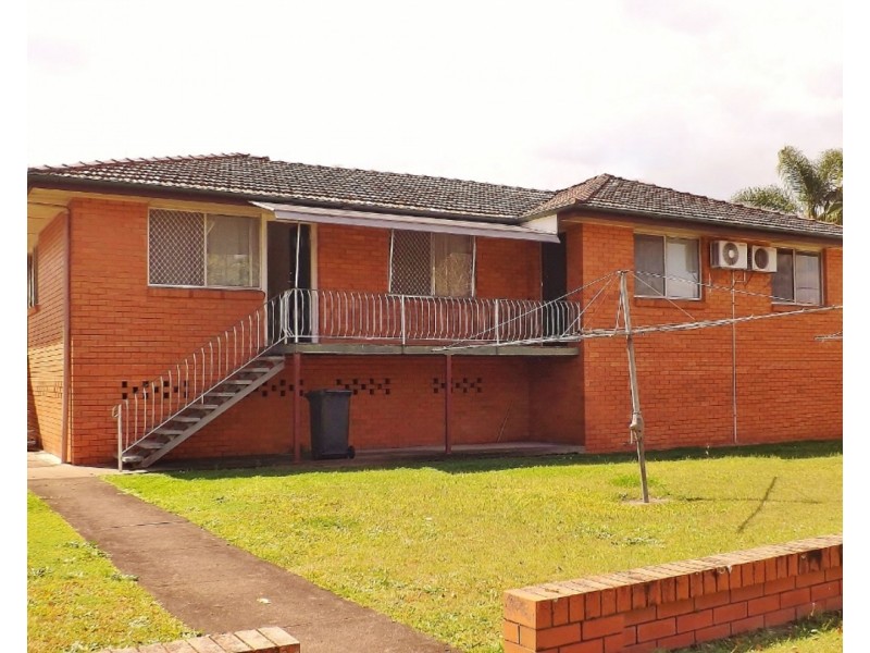 4/25 Victoria Terrace, Annerley QLD 4103